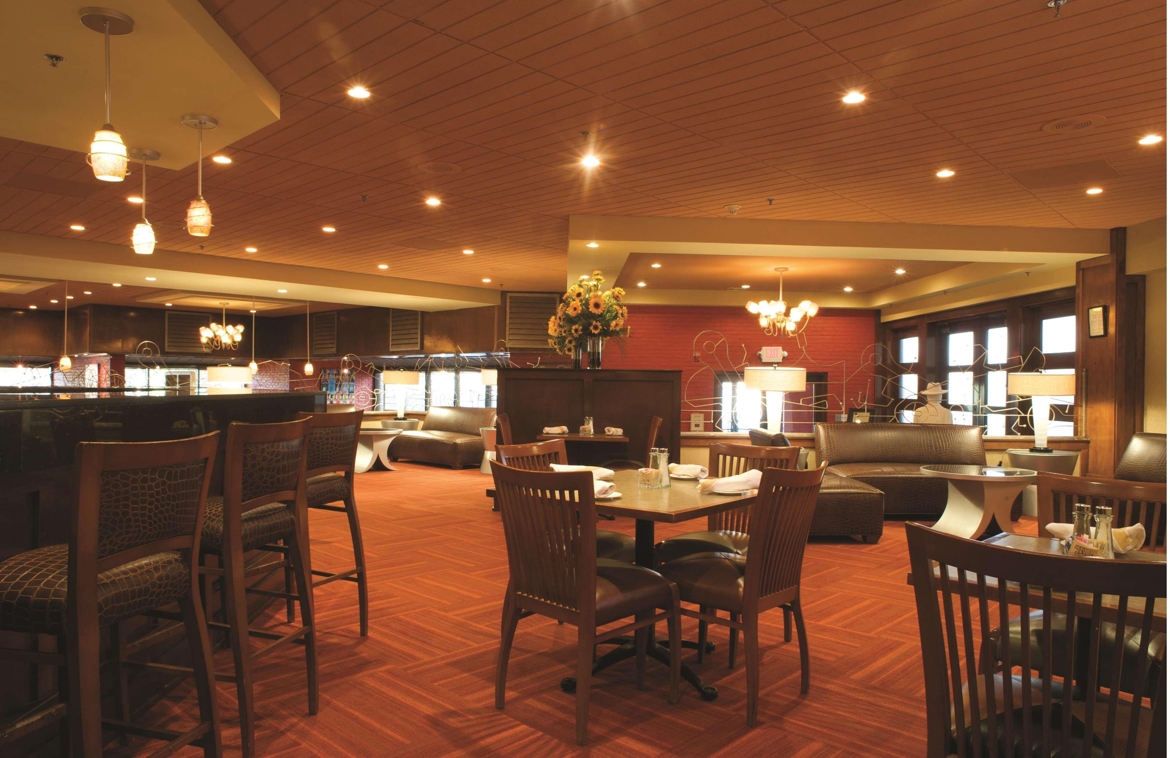 Doubletree By Hilton Memphis Hotel Eksteriør billede